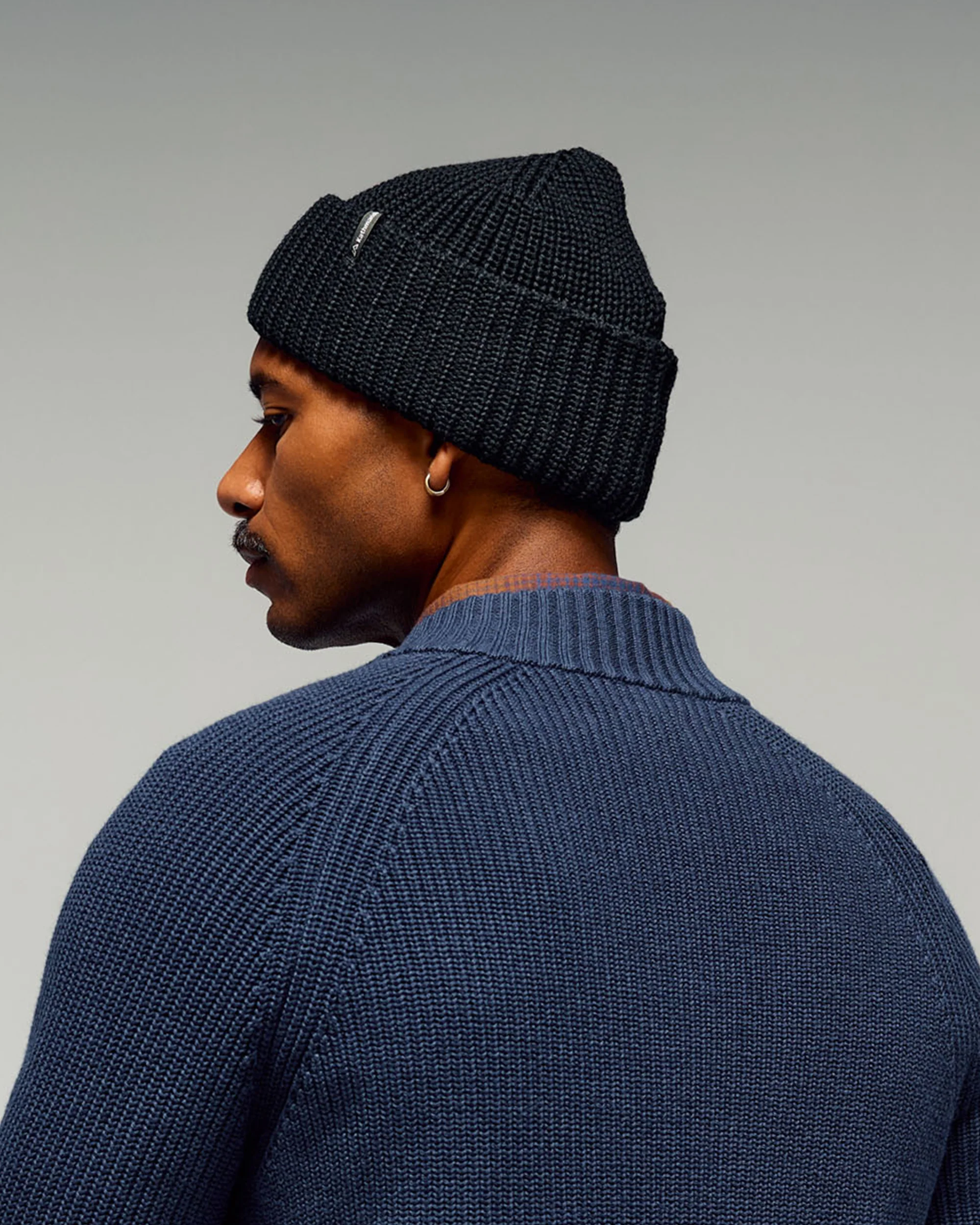 Chunky Beanie - Black Stingray